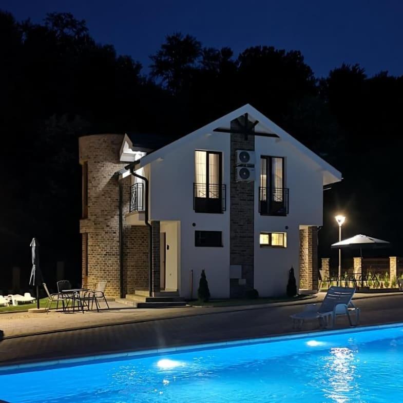 Vrnjačka Banja Crown House 아파트 호텔 외부 사진